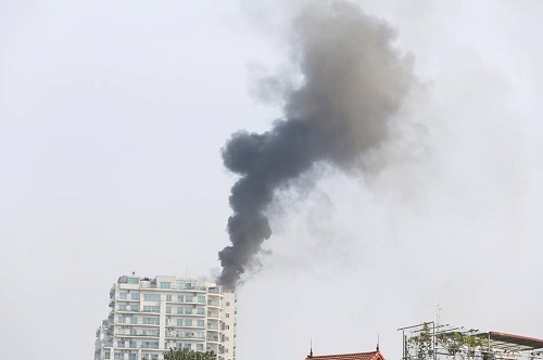 Hà Nội: Cháy lớn tại chung cư Golden Westlake 27 tầng 