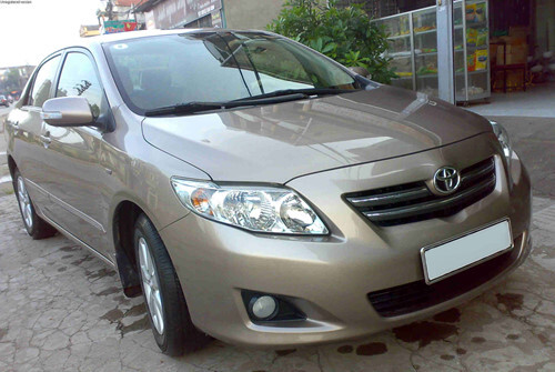 Toyota Việt Nam triệu hồi 8.000 xe Corolla do lỗi túi khí