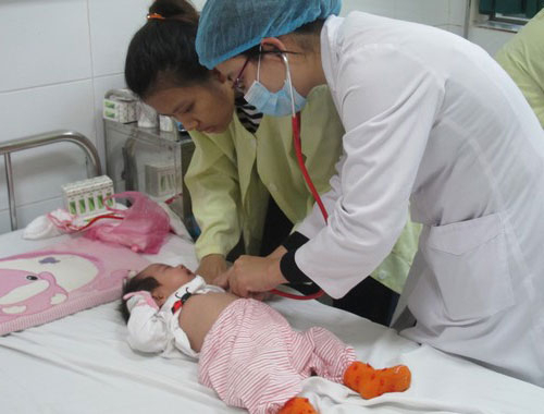 Tử vong do bệnh ho gà: Những nhóm tuổi này dễ bị