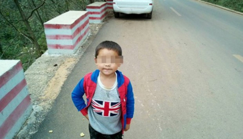 Bốn anh em tử vong khi đốt lửa sưởi ấm