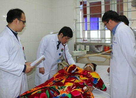 Hà Tĩnh: 6 người nhập viện cấp cứu vì sưởi ấm bằng than