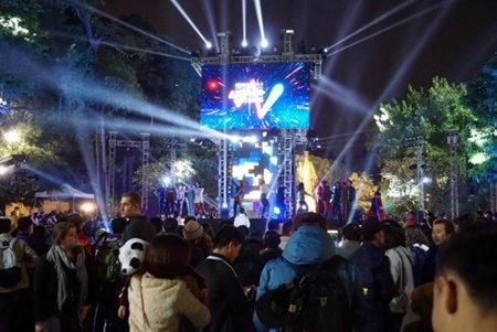 Không khí chào đón năm mới 2018 ở những điểm