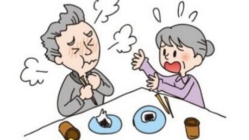 2 người chết, 7 người nguy kịch vì nghẹn bánh gạo Mochi tại Nhật