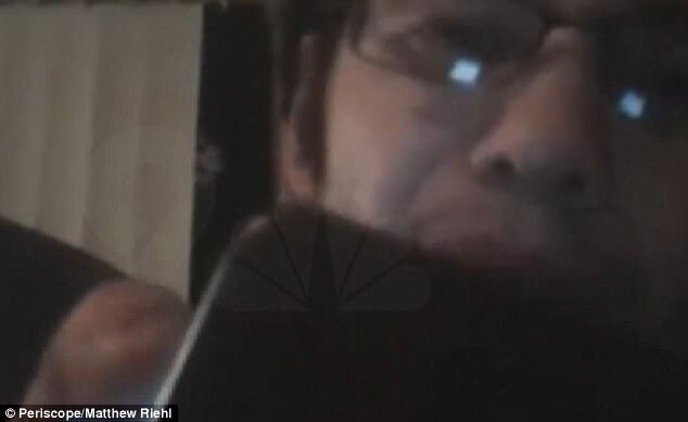 Tay súng livestream cảnh bắn 100 phát đạn vào cảnh sát Mỹ là ai?