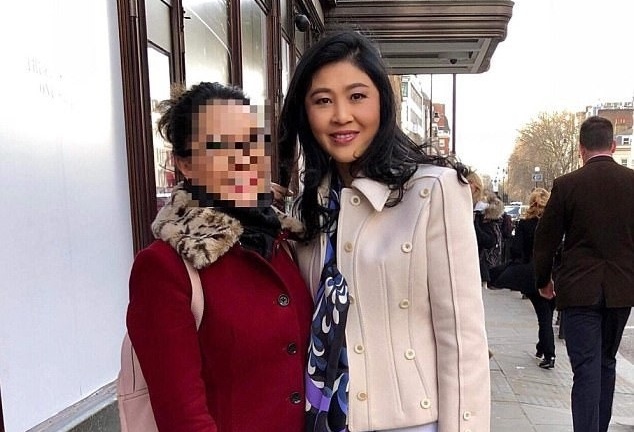 Lộ thêm hình ảnh cựu thủ tướng Thái Lan ở Anh, con trai bị điều tra