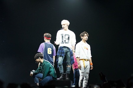 SHINee trở lại sân khấu sau khi Jonghyun qua đời: