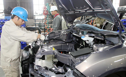 Bộ Tài chính bỏ đề xuất ưu đãi thuế cho ô tô nội