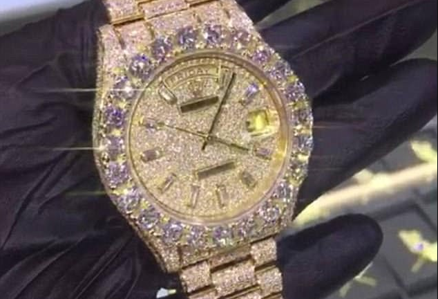 Khám phá cuộc sống sang chảnh của hội con nhà giàu