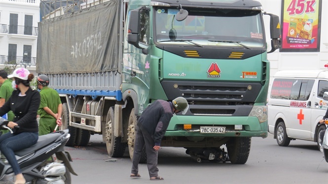 Tai nạn giao thông, đôi vợ chồng chết thảm