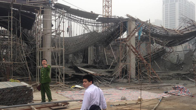 Nguyên nhân ban đầu vụ sập giàn giáo 3 người chết ở Hà Nội