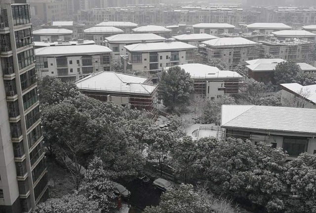 Tuyết phủ trắng trắng thành phố diễn ra chung kết U23 Việt Nam – Uzbekistan