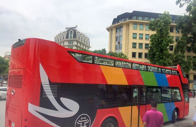 Lộ trình U23 Việt Nam diễu hành bằng xe buýt 2 tầng