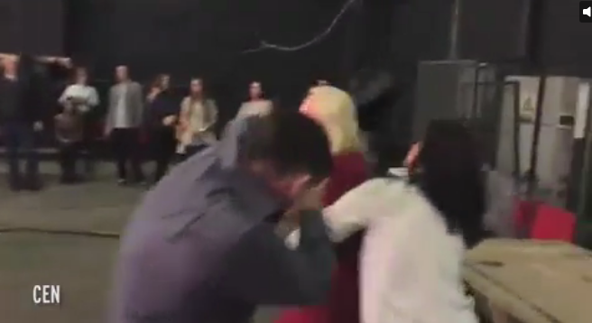 Phát hiện bị 'cắm sừng', vợ đánh chồng ngay trước lúc lên sóng truyền hình