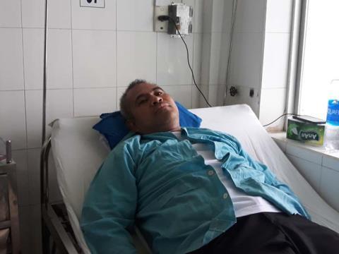 Hóc trứng vịt lộn, người nước ngoài phải nhập viện