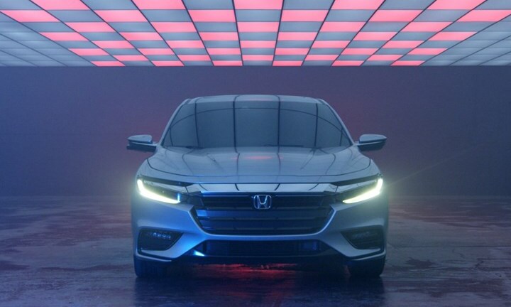 Honda Insight bất ngờ “tấn công” phân khúc sedan hạng sang