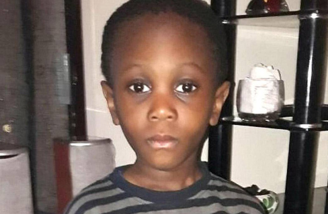 Cậu bé bị ô tô cán trong 1 giây bất ngờ và câu chuyện xúc động tại tòa án