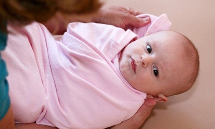 Trời rét đậm, tắm cho trẻ như thế nào để tránh cảm lạnh?