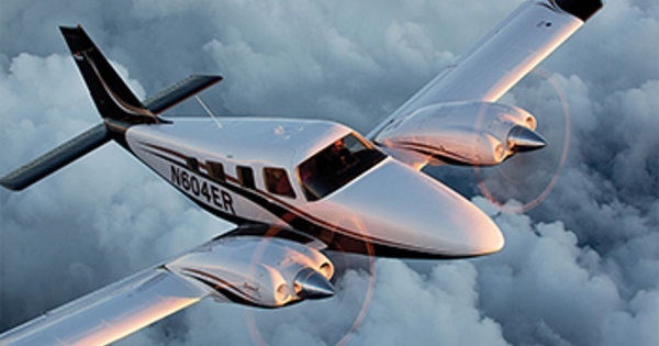 Máy bay chở hơn 13 tỷ tiền mặt bị cướp