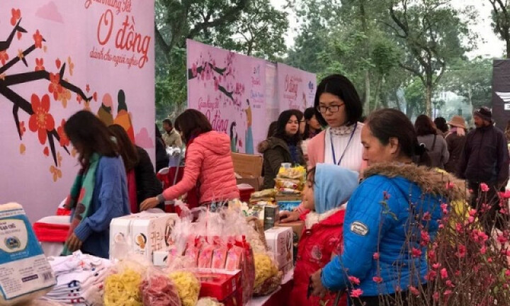 Phiên chợ 0 đồng cho người nghèo sắm tết 