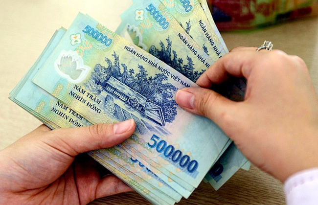 Nhân viên ngân hàng được thưởng Tết hậu hĩnh