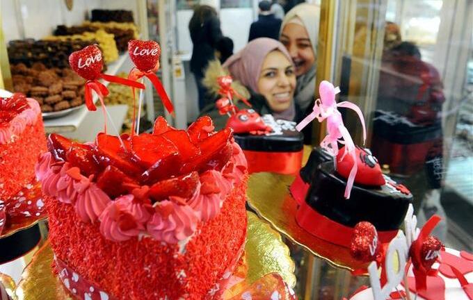 Hình ảnh không khí đón Valentine trên khắp thế giới