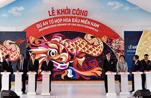 Thủ tướng nhấn nút khởi công tổ hợp hóa dầu 5,4 tỷ USD