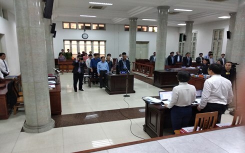 Xử vụ vỡ đường ống nước sông Đà: Ông Phí Thái Bình xin vắng mặt vì lâm bệnh