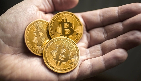 Giá Bitcoin hôm nay 7/3/2018: Phát hoảng vì giảm hơn 1.000 USD