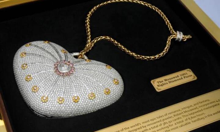 Tiết lộ về những chiếc túi xa xỉ trị giá bằng cả ngôi biệt thự