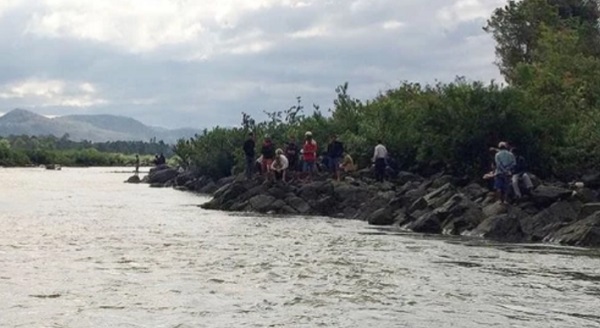Tìm thấy thi thể 3 học sinh bị đuối nước dưới sông