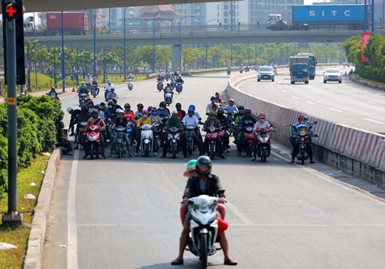 Dự báo thời tiết ngày 13/3: “Chảo lửa” Nam Bộ mở rộng, nắng rát 38 độ C