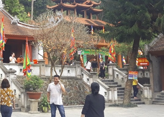 Tiền công đức tại chùa Tây Thiên: Sự thật đằng sau tin đồn