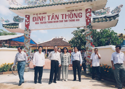 Ông Sáu Khải - Người lãnh đạo hết lòng vì dân, vì nước