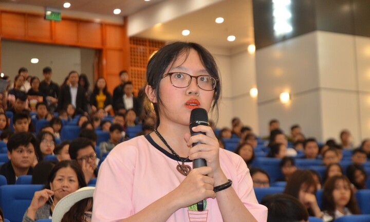 Đại học Kinh tế Quốc dân xét tuyển thêm môn Lịch sử, Địa lý