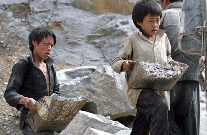 34% lao động trẻ em tại Việt Nam làm việc trên 42 giờ/tuần