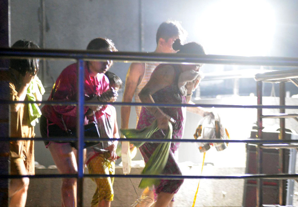 Cháy chung cư cao cấp Sài Gòn, 13 tử vong: Lời kể nạn nhân thoát chết