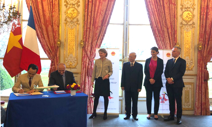 Tập đoàn FLC và Airbus chính thức ký kết hợp đồng thoả thuận mua 24 máy bay A321NEO tại Pháp cho Bamboo Airways 