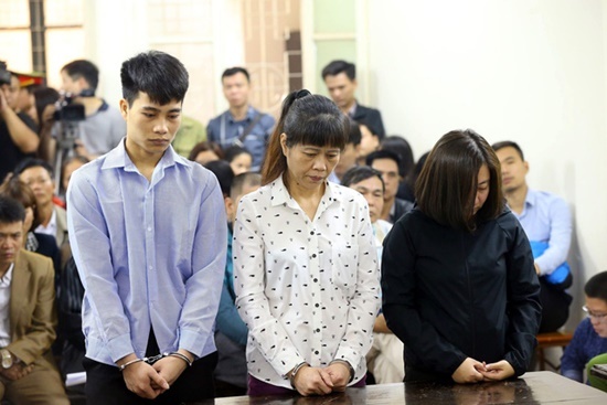 Nhân chứng vụ cháy quán karaoke 13 người chết nói gì tại tòa?