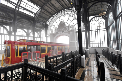 Từ 31/3/2018, Sa Pa có tuyến tàu hỏa leo núi hiện đại bậc nhất Việt Nam