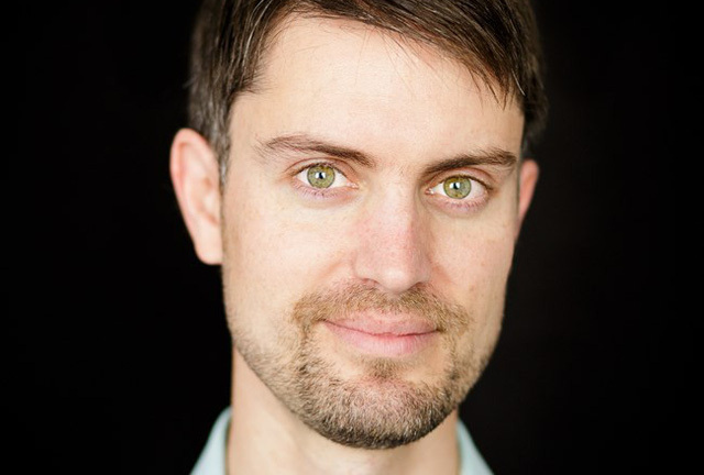 Giám đốc Facebook khuyên người dùng cần thông thái hơn khi dùng Internet