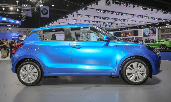 Suzuki Swift 2018 thiết kế mới, giá gần 16.000 USD tại Thái Lan