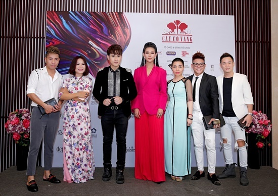 Ra mắt cuộc thi trang điểm “Cây Cọ Vàng” lần thứ VI năm 2018 với sự tham gia của Ca Sĩ Nguyên Vũ
