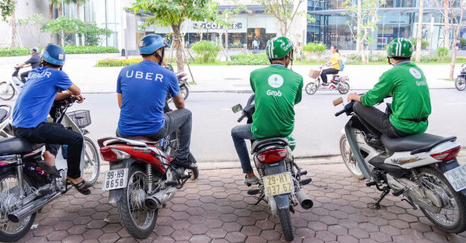 Sau khi bị Grap thâu tóm, hàng loạt tài xế Uber đầu quân cho hãng xe ôm công nghệ Việt