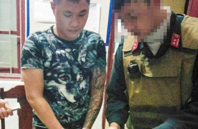 Cảnh sát cơ động bắt 9X mua thuốc lắc, ma túy đá về tổ chức sinh nhật