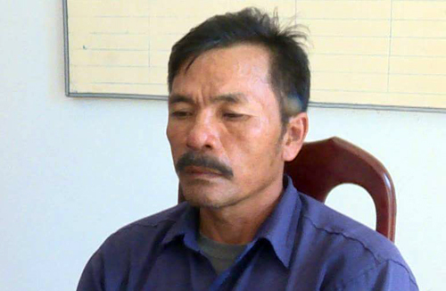 Ba cha con vác hung khí đánh hàng xóm vì...bãi nước bọt