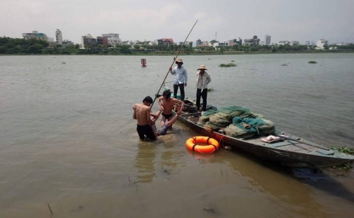 Nam sinh nhảy cầu tự tự ở Đà Nẵng và cái kết may mắn bất ngờ