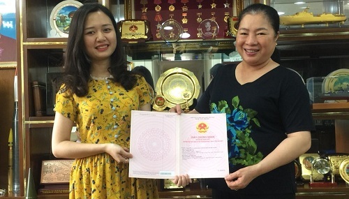 Dự án Oriental Westlake bàn giao sổ đỏ chào đón các cư dân mới