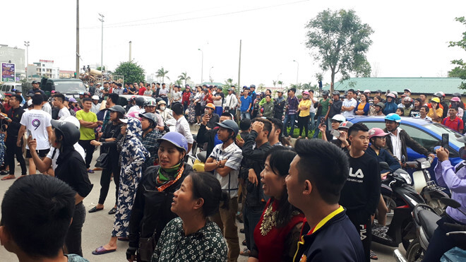 Công an khám xét ngôi nhà nghi của Hội Thánh Đức Chúa Trời