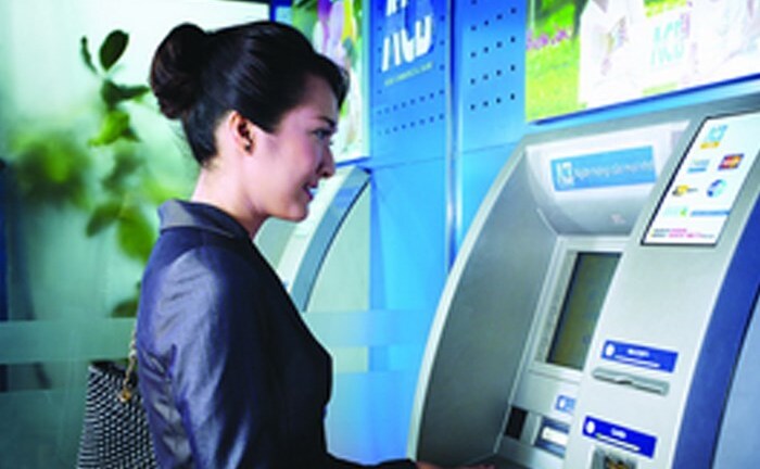 Những điều cần tránh để không mất tiền từ ATM