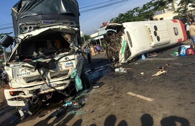 Tai nạn giao thông ở Lâm Đồng, 11 người thương vong